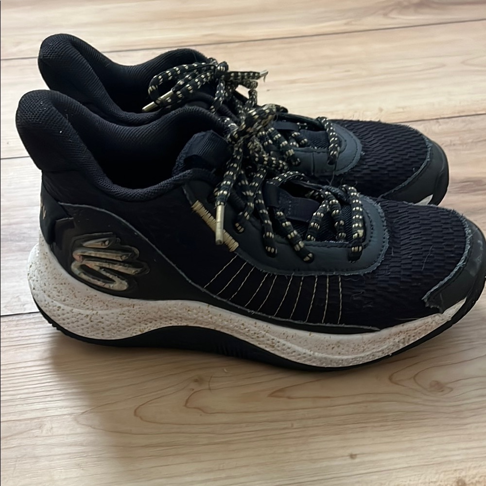 Under Armour UA CURRY 3Z7 Basketball Shoes